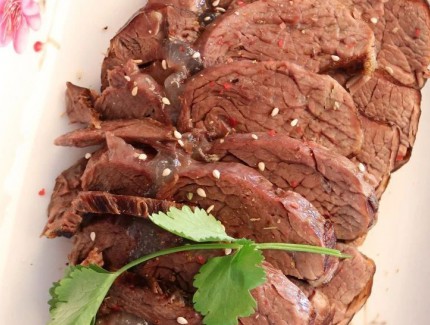 金城老碗【?！繗鉀_天、好“禮”相隨